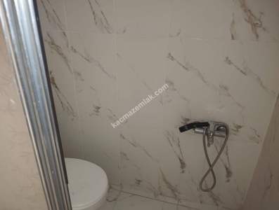 Siirt Araştırma Hastanesi Civarında Kiralık 2+1 Daire 19