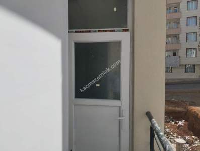 Siirt Kooperatif Mah. Uzun Park Yanı Kiralık 1+1 Daire 34