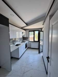 Gerze Atatürk Mahallesinde Kiralık 3+1 Daire 3