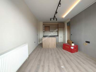 Sivas Kiralık Daire Lokman Hekim Cad Üzeri 1+1 10