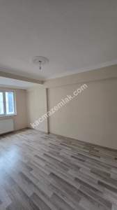 Sivas Merkez Kılavuz Mah. Kiralık 3+1 Daire 18