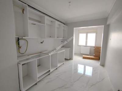 Sivas Kiralık Daire Küçükminare Mah. 3+1 120M2 21