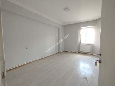 Sivas Kiralık Daire Küçükminare Mah. 3+1 120M2 12