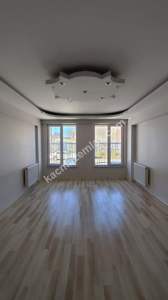 Sivas Merkez M.akif Ersoy Mah. 3+1 Kiralık Daire 12