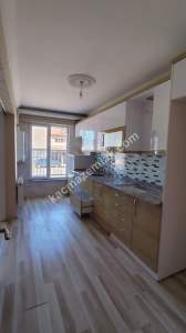 Sivas Merkez M.akif Ersoy Mah. 3+1 Kiralık Daire 18