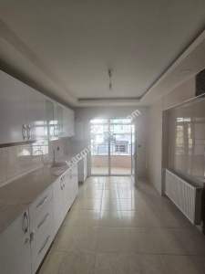 Sivas Merkez M.akif Ersoy Mah. 3+1 Kiralık Daire 3