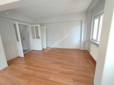 Sivas Kiralık Daire- Mevlana Mah. 2+1 100M2 24