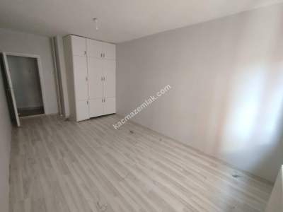 Sivas Kiralık Daire- Mevlana Mah. 2+1 100M2 29