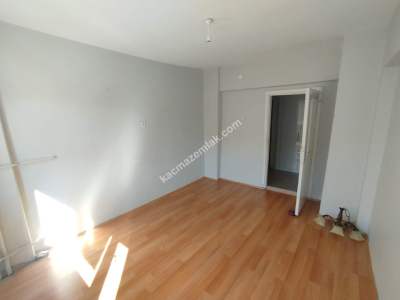 Sivas Kiralık Daire- Mevlana Mah. 2+1 100M2 18