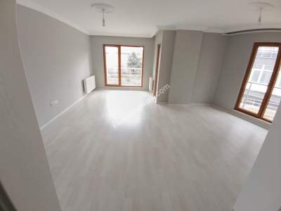 Trabzon Akçaabat Dürbinar'da Memura Kiralık Daire 5