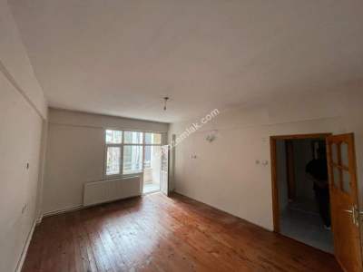 Araklı Merkezde Kiralık 3+1 Uygun Fiyatlı Daire 8