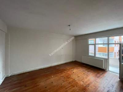 Araklı Merkezde Kiralık 3+1 Uygun Fiyatlı Daire 2