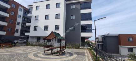 Trabzon Beşikdüzü Adacıkta Site İçi Kiralık 2+1 Daire 1