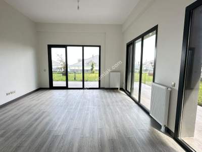 Trabzon Çömlekçi Toki Konutlarında Kiralık Bahçe Katı 26