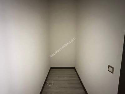 Trabzon Çömlekçi Toki Konutlarında Kiralık Bahçe Katı 17