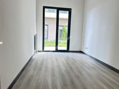 Trabzon Çömlekçi Toki Konutlarında Kiralık Bahçe Katı 22