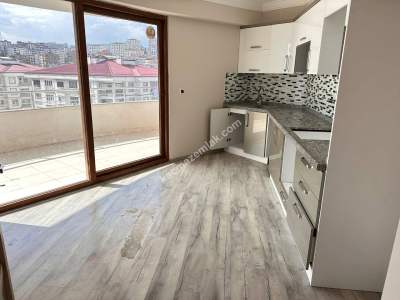 Trabzon Çukurcayırda Kiralık Site İçinde Daire 23