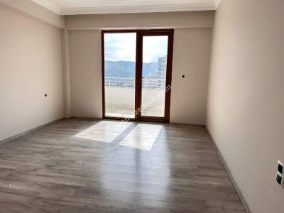 Trabzon Çukurcayırda Kiralık Site İçinde Daire 6