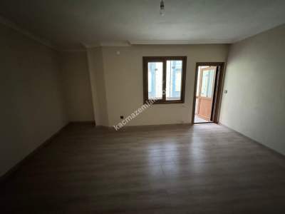 Trabzon Kaymaklı'da Ulaşımı Kolay Eşyasız 3+1 Kiralık 7