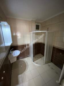 Yomra Merkezde Kiralık 1+1Daire 8