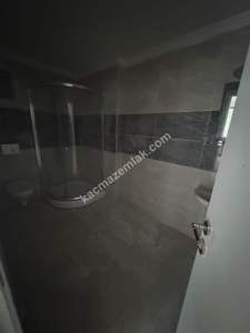 Trabzon Yomra Sancak Mahallesi'nde Ferah 3+1 Kiralık 12