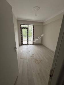 Trabzon Yomra Sancak Mahallesi'nde Ferah 3+1 Kiralık 3