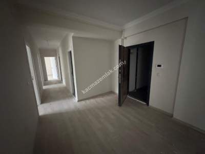 Trabzon Yomra Sancak Mahallesi'nde Ferah 3+1 Kiralık 5