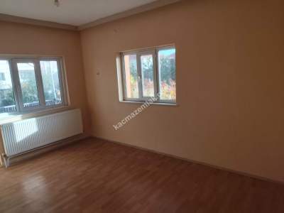 Uşak Eşme Şehitalibey Mah. Kiralık Daire 8