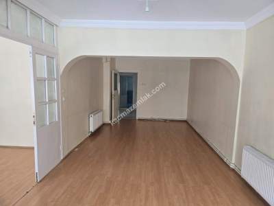 Zonguldak Bahçelievler Mah. Kiralık 2+1 Daire 1