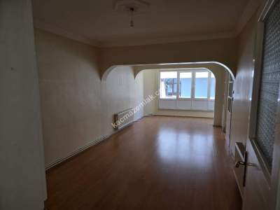 Zonguldak Bahçelievler Mah. Kiralık 2+1 Daire 3