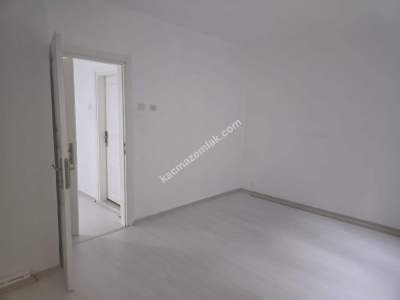 Bahçelievler Mahallesinde 3+1 Kiralık Daire 4