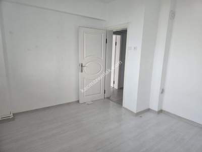 Bahçelievler Mahallesinde 3+1 Kiralık Daire 11