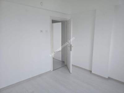 Bahçelievler Mahallesinde 3+1 Kiralık Daire 6