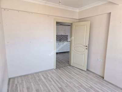 İncivez Mahallesinde Kiralık 1+1 Daire 9