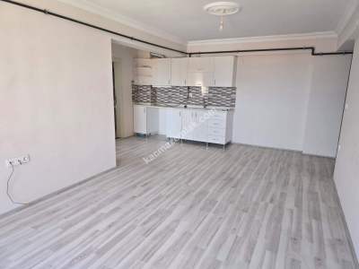 İncivez Mahallesinde Kiralık 1+1 Daire 3