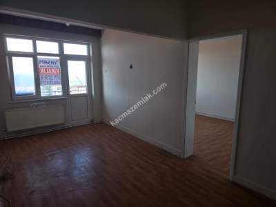 Zonguldak Meşrutiyet Mah. De Kiralık 3+1 Daire 1