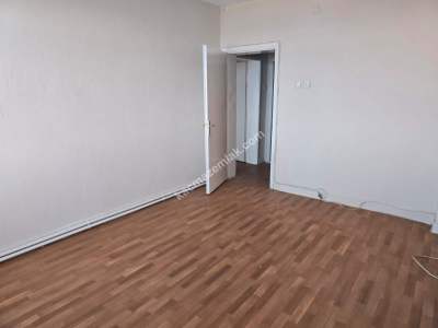 Zonguldak Meşrutiyet Mah. De Kiralık 3+1 Daire 3