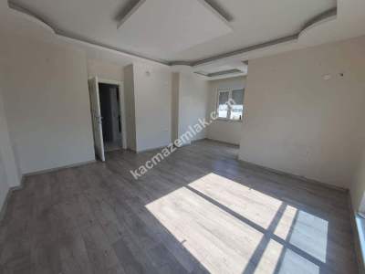 Antalya Güzeloba'da Dubleks 4+1 Kiralık Daire 7