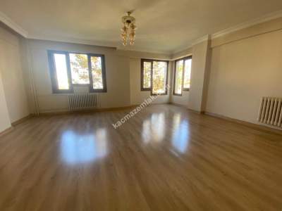 Bostancı Sahilde Deniz Manzaralı 3+2 Dubleks 4