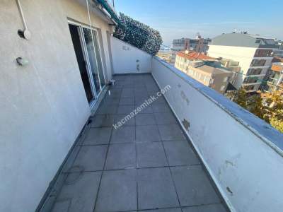 Bostancı Sahilde Deniz Manzaralı 3+2 Dubleks 22