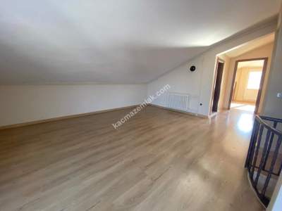 Bostancı Sahilde Deniz Manzaralı 3+2 Dubleks 24