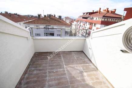 Çınar'da Metroya Yakın 3 Yıllık Binada Kiralık 3+2 36