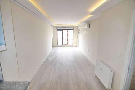 Çınar'da Metroya Yakın 3 Yıllık Binada Kiralık 3+2 8