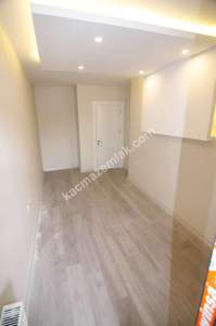 Çınar'da Metroya Yakın 3 Yıllık Binada Kiralık 3+2 12