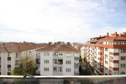 Çınar'da Metroya Yakın 3 Yıllık Binada Kiralık 3+2 37