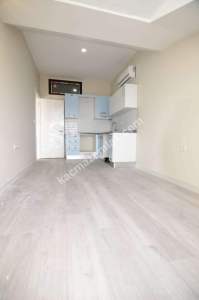 Çınar'da Metroya Yakın 3 Yıllık Binada Kiralık 3+2 4