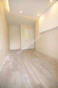 Çınar'da Metroya Yakın 3 Yıllık Binada Kiralık 3+2 11