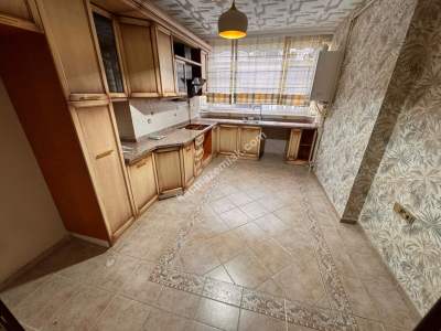 Acıbadem Akçaağaç Sokakta 250 M2 Net Kiralık 5+2Dubleks 23