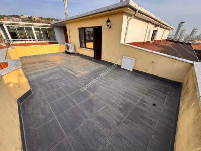 Acıbadem Akçaağaç Sokakta 250 M2 Net Kiralık 5+2Dubleks 34