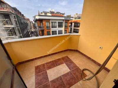 Acıbadem Akçaağaç Sokakta 250 M2 Net Kiralık 5+2Dubleks 32